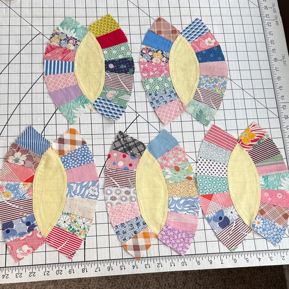 Vintage 1930s Double Wedding Ring Quilt Blocks – Set of 5 Hand-Pieced Patchwork